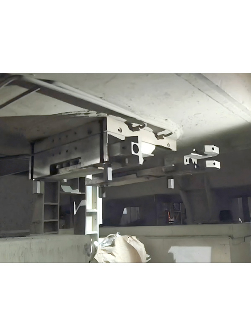 Tundish slab quick change mechanism-1